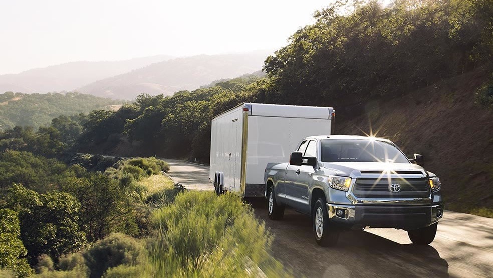 «Зеленые» технологии Toyota оплачены продажей бензиновых внедорожников