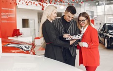 Будет ли ажиотаж на авторынке перед Новым годом? Ответ эксперта