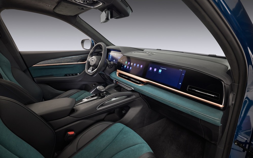 Интерьер Geely Monjaro