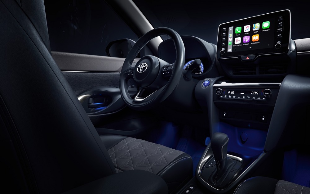 Интерьер Toyota Yaris Cross