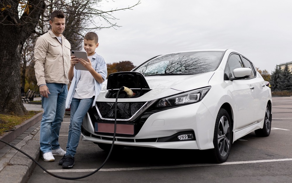 Электромобили признаны не более опасными для пешеходов, чем автомобили с ДВС