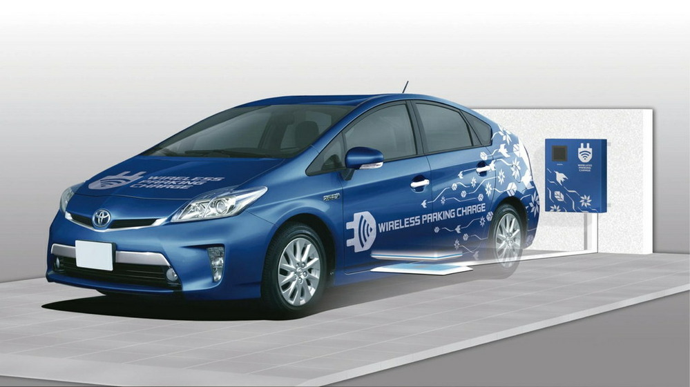 Toyota испытывает беспроводную систему зарядки аккумуляторов электрокаров   