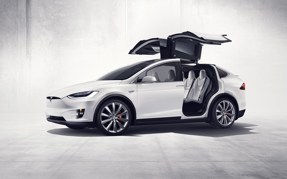 Покупательница Tesla отсудила 20 миллионов за неработающие ключи