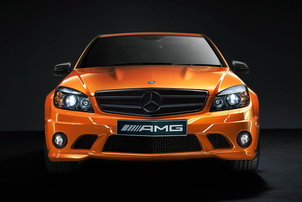 Пару роскошных Mercedes-Benz AMG показали на автошоу в Австралии
