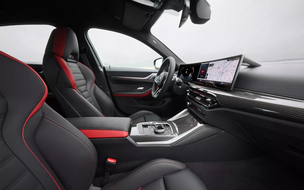 Интерьер BMW i4