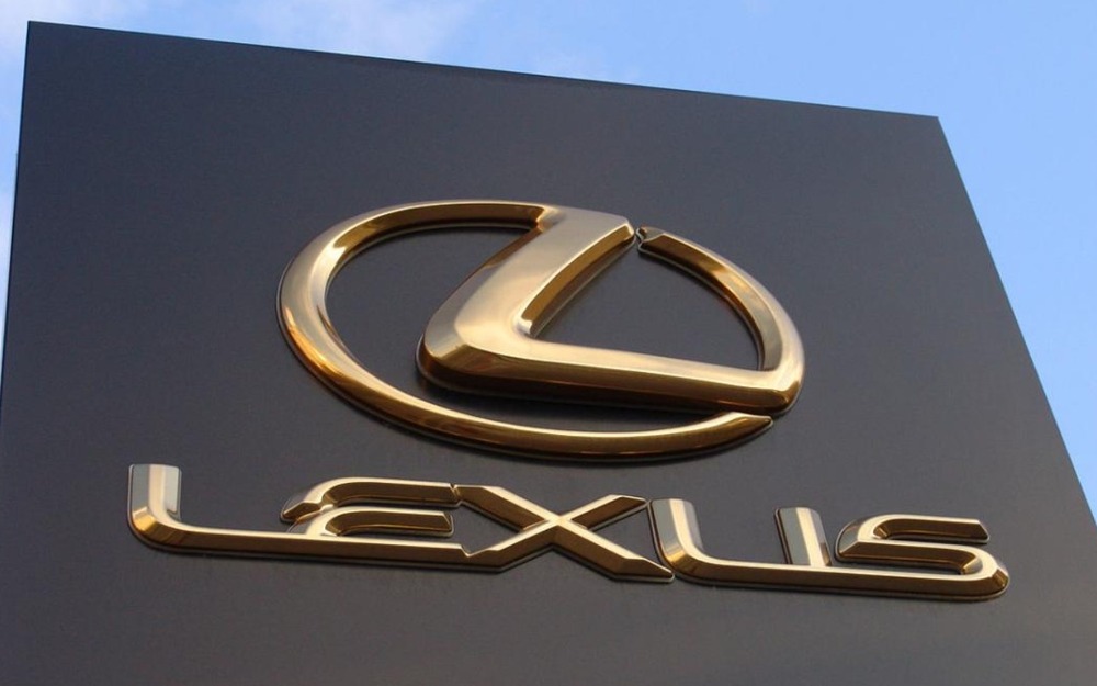 Продажи Lexus в России взлетели почти вдвое: названы модели-лидеры