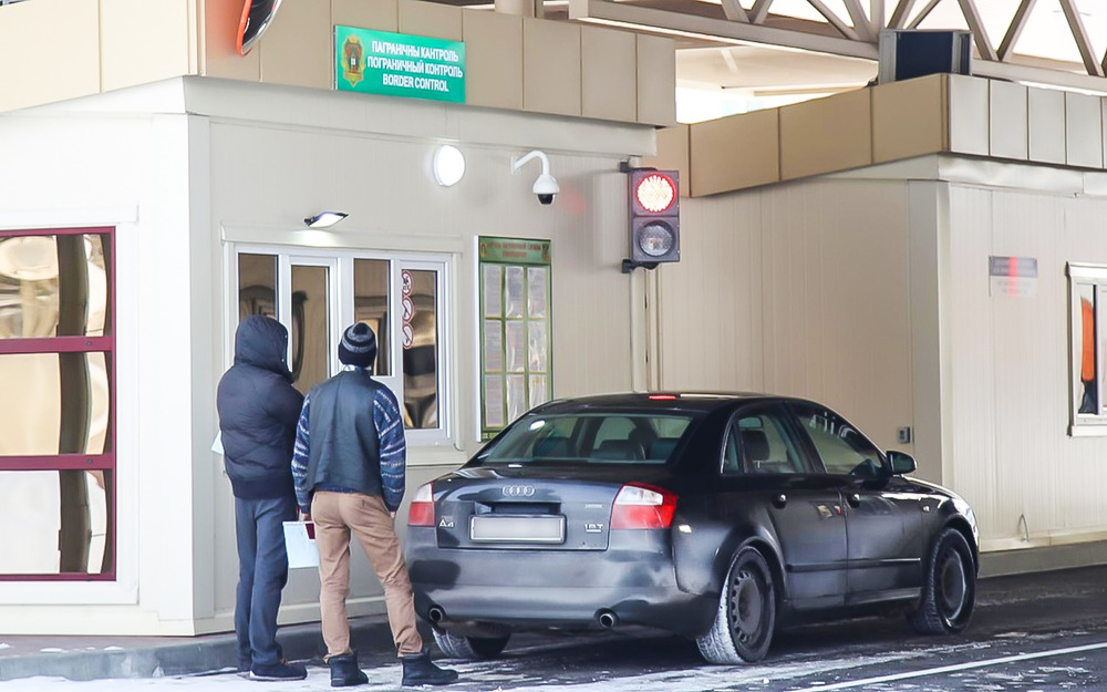 За въезд в Белоруссию на автомобиле вновь придется платить