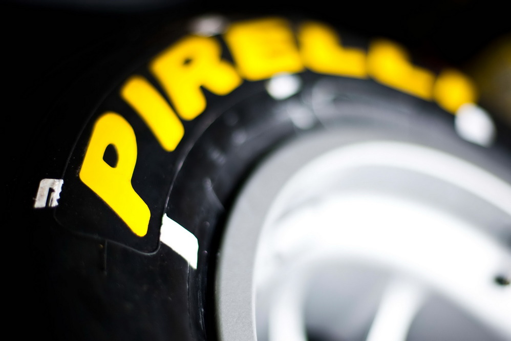 Шины Pirelli будут продавать на заправках «Роснефти»
