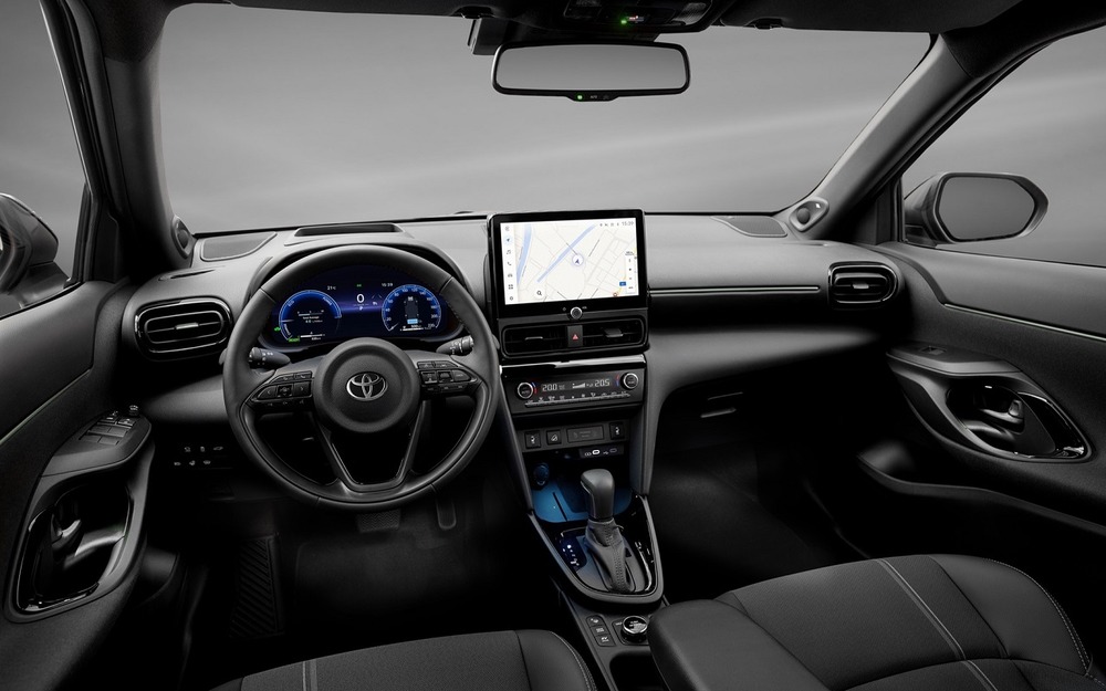 Интерьер Toyota Yaris Cross