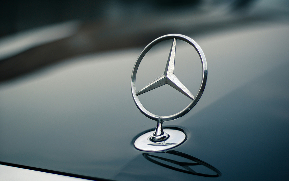 Mercedes-Benz снова регистрирует товарный знак в России для продажи автомобилей