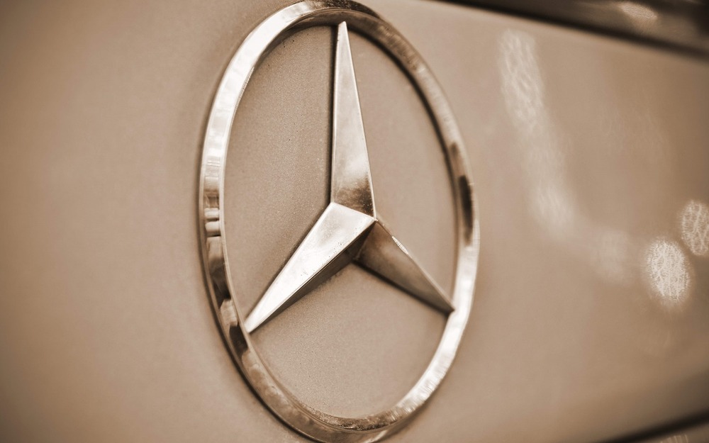 Стали известны самые популярные в России модели Mercedes-Benz