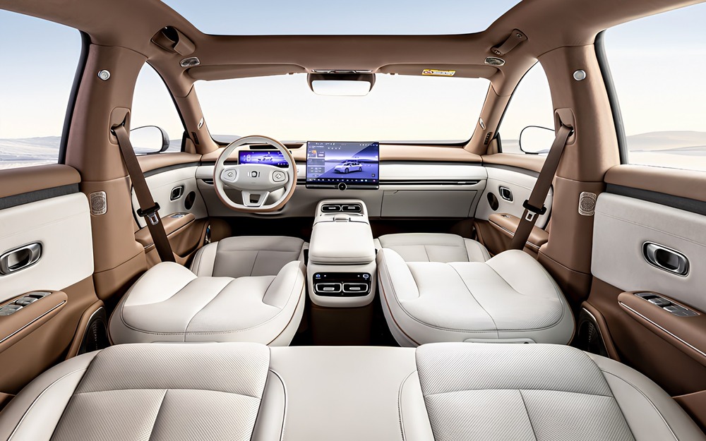 Интерьер Changan Nevo A06