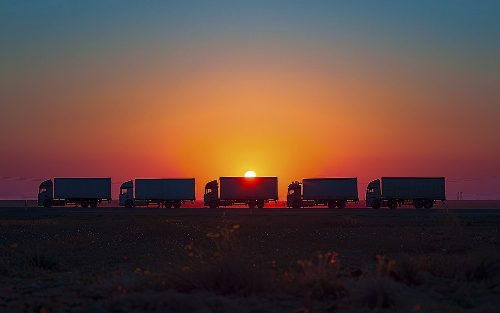 Ввоз грузовых автомобилей в РФ резко снизился