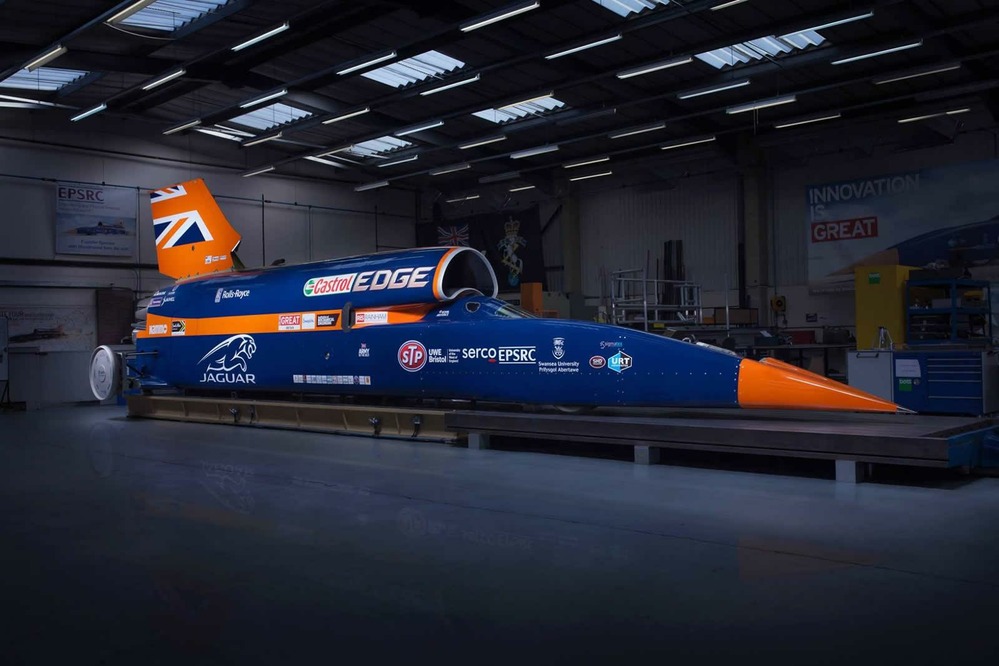 Рекордный болид Bloodhound SSC выйдет на 1600 км/ч (ВИДЕО)