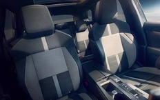 Интерьер Opel Grandland Electric AWD