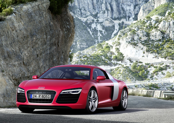 Audi обновила суперкар R8
