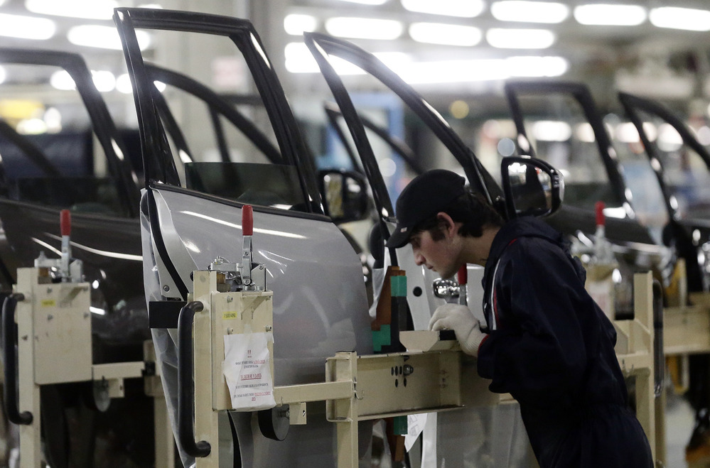 На заводе Nissan в Петербурге готовятся приостановить производство