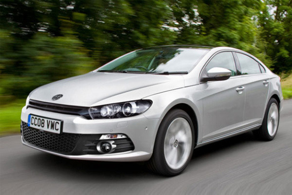 В новом семействе VW Golf появится купеобразная модель CC
