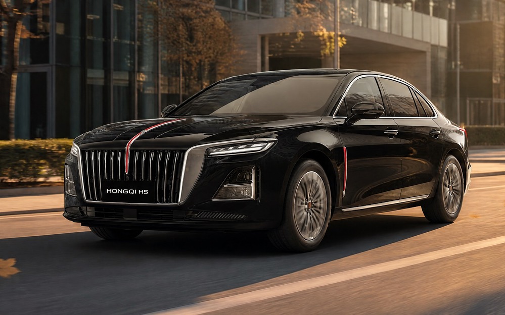 Обновленный бизнес-седан Hongqi H5 стал технологичнее. Цена известна