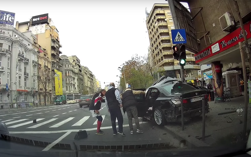 Видео аварии, когда водитель и пьян, и под «веществами»