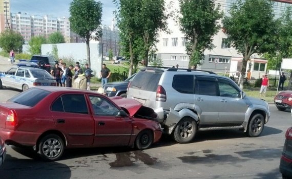 Избившему ивановского гаишника сыну депутата предъявлено обвинение