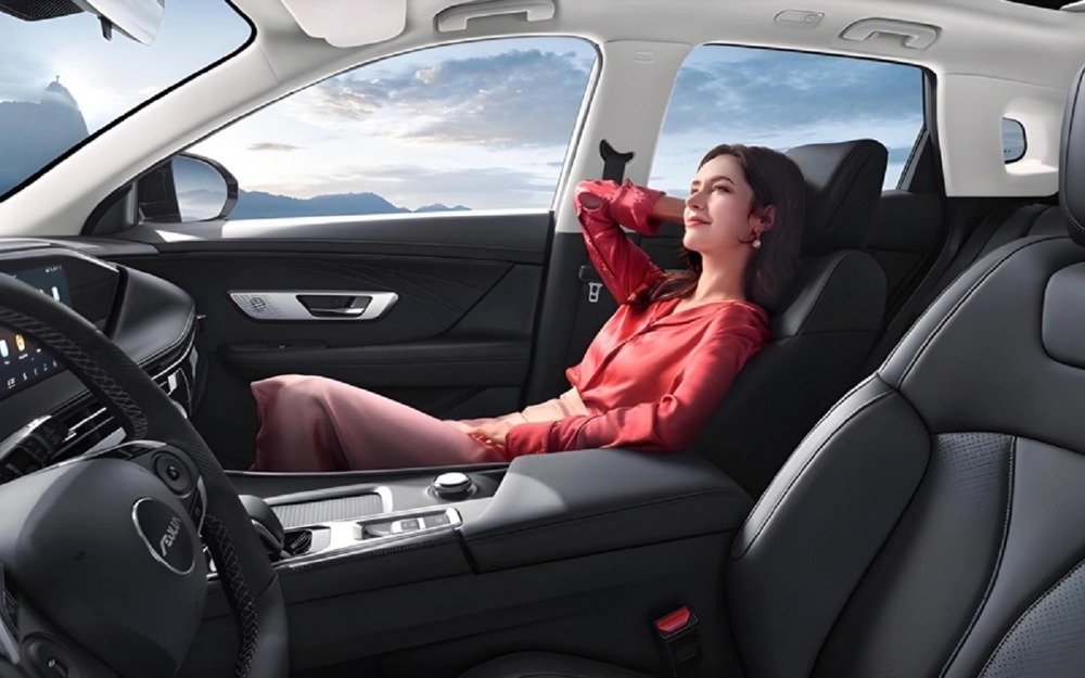 Dongfeng Huge