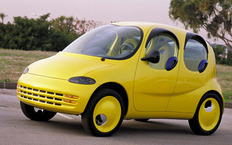 У нашего Рапана был очень сильный конкурент за океаном. Вышедший в 1994-м году Plymouth Exspresso - настоящий концентрат всех неудач биодизайна 90-х. Сложно поверить, что этот автомобиль той же марки, что подарила нам легендарные Fury или Road Runner.