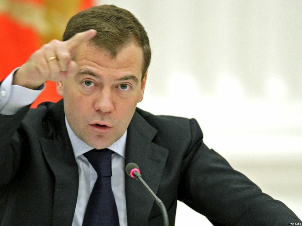 Дмитрий Медведев назвал причину пробок в России