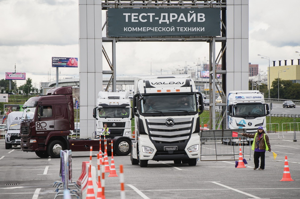 Прими участие в тест-драйве больших грузовиков бесплатно