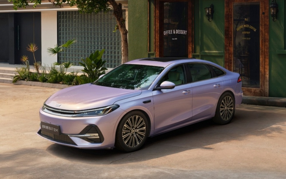 Geely Galaxy A7 EM PHEV