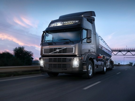 Volvo приостановит сборку грузовиков в России