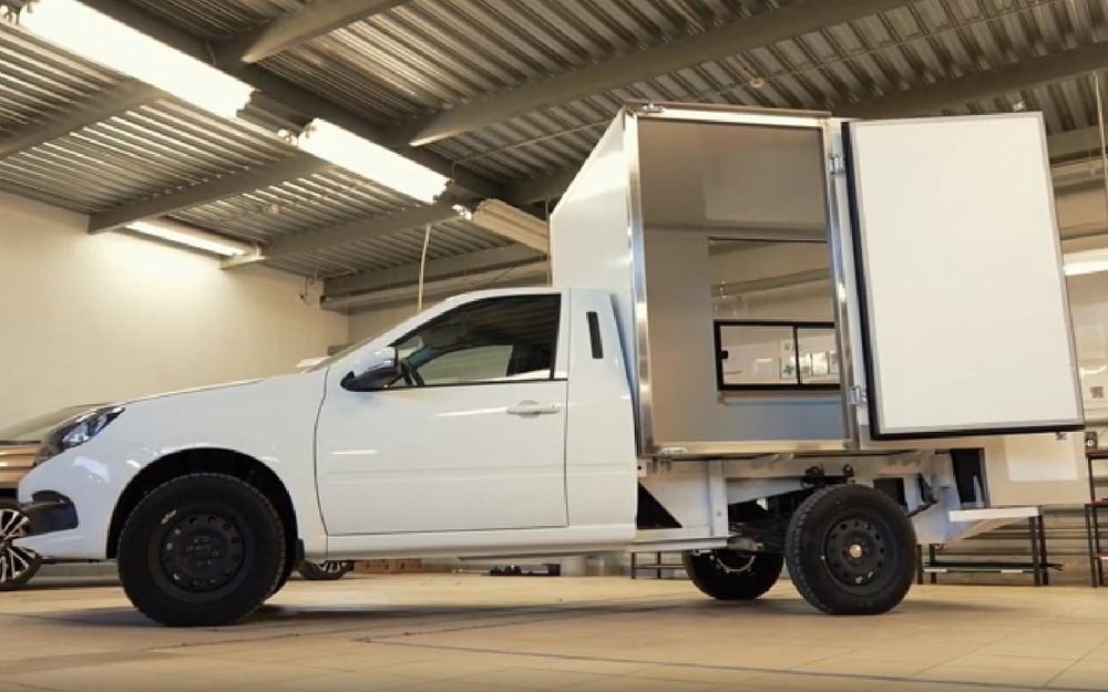 На базе Гранты создали передвижной магазин для деревень и сел