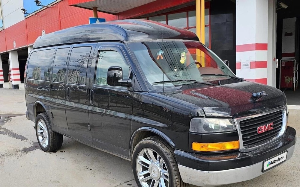 Огромный «американец» для путешествий продается по цене Весты