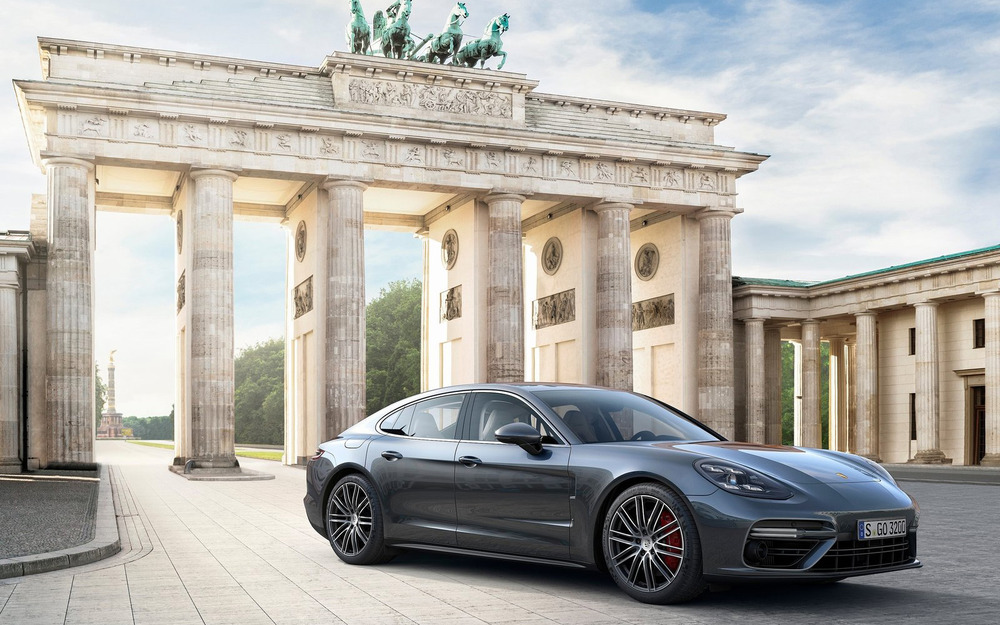 Невероятное событие - чиновник отказывается от подаренного Porsche