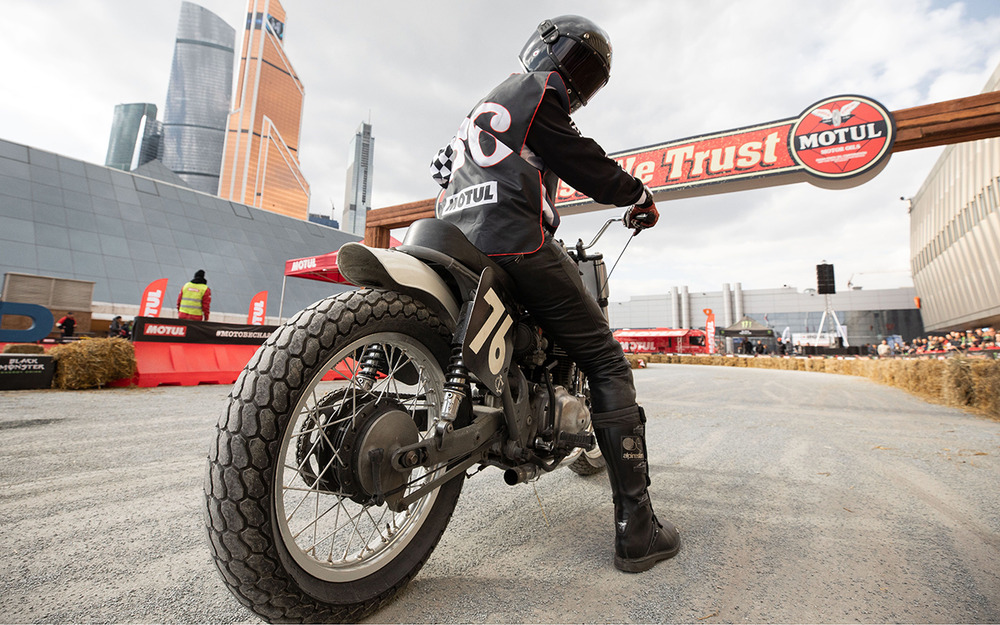 Motul проскользит на «Мотовесне»: флэт-трек In Dust We Trust и новости о продуктах!