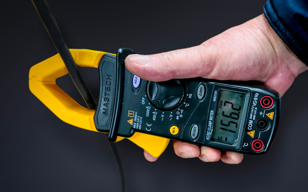 Рейтинг «За рулем»: что умеют современные токовые клещи