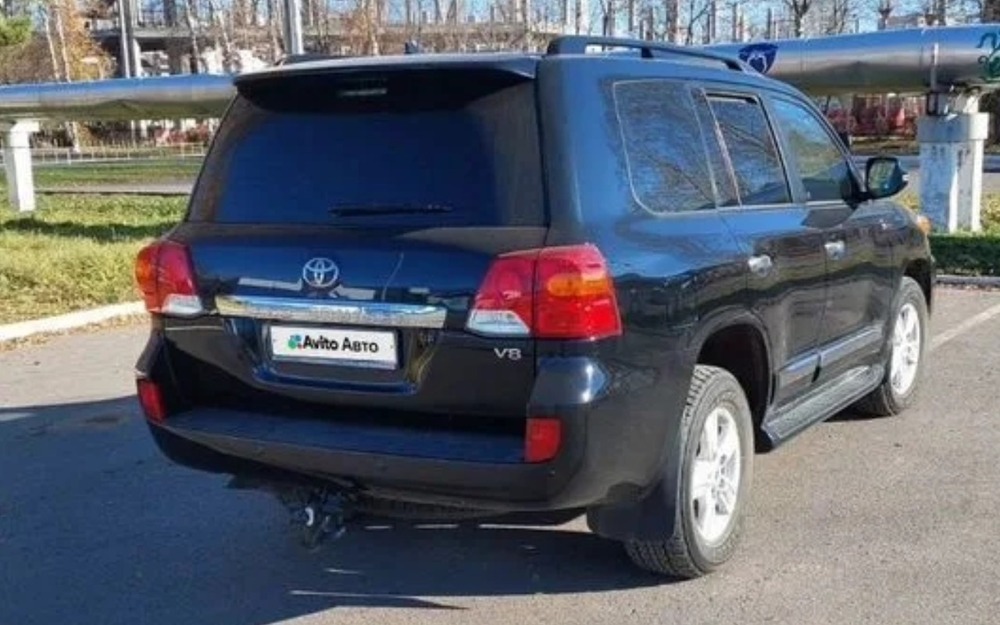 Toyota Land Cruiser 200
