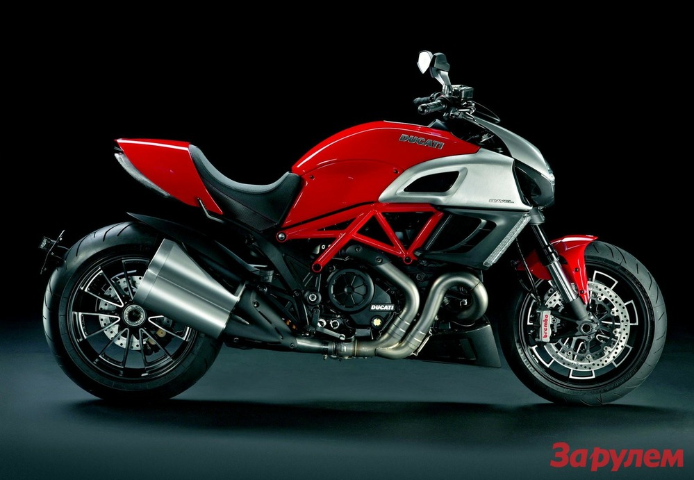 Ducati Diavel: дрегстер, 2011 г., 1198 см³, 162 л.с., 210 кг, от 22 900 евро.