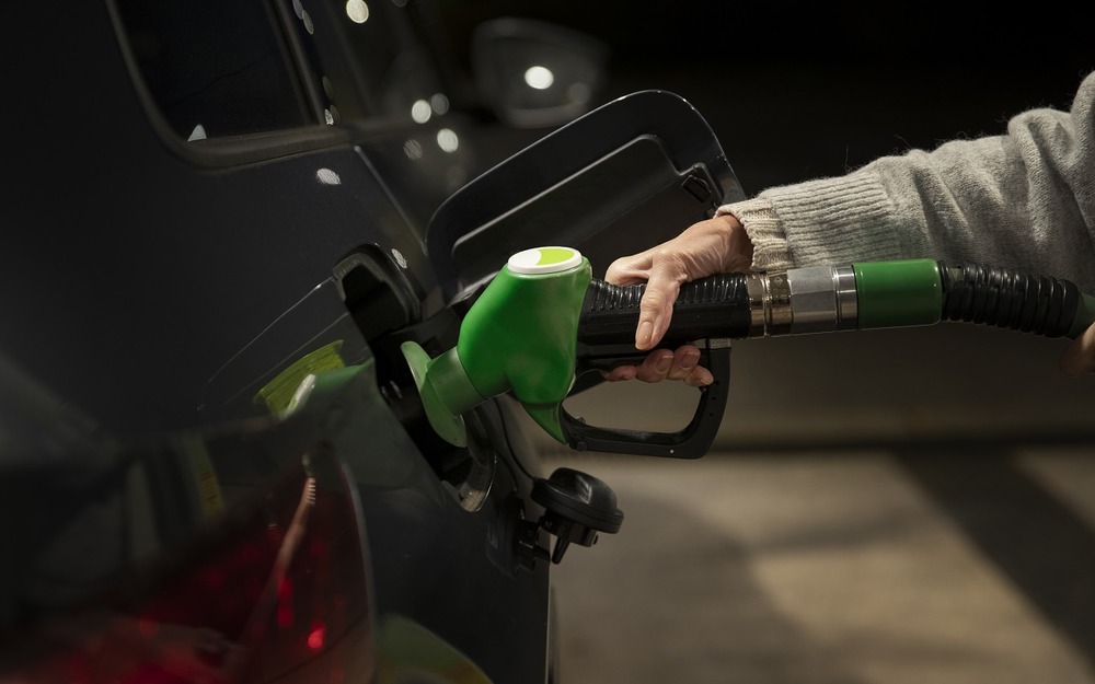 Стоимость бензина изменилась: где он подорожал и подешевел