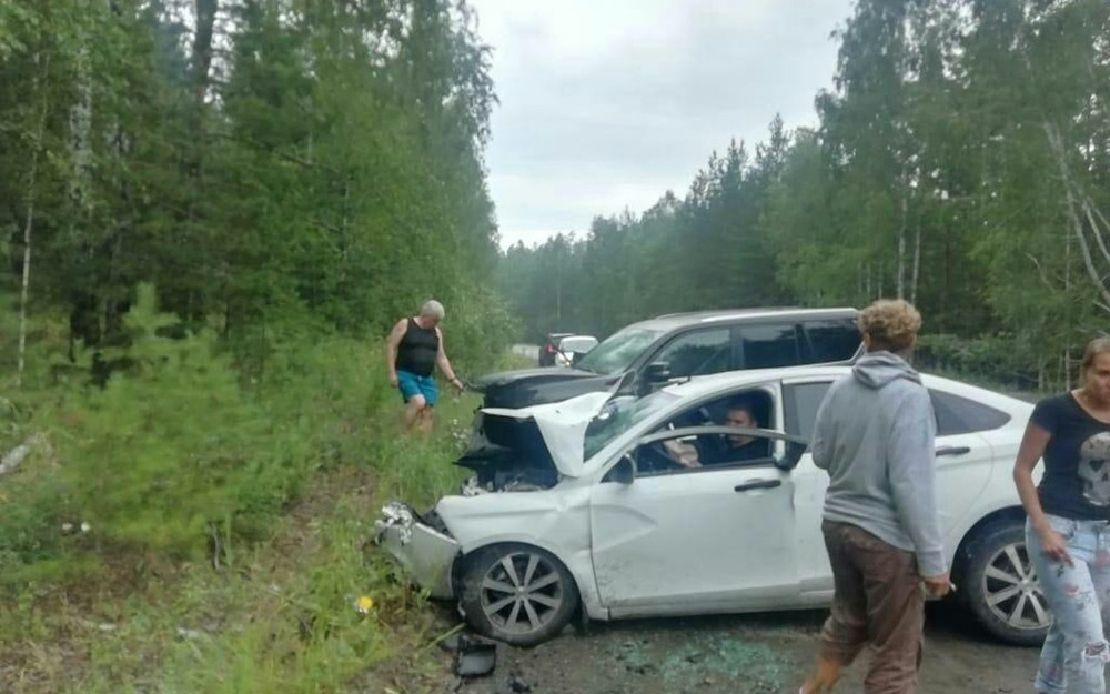 Трое в больницах - бывший замгубернатора попал в ДТП