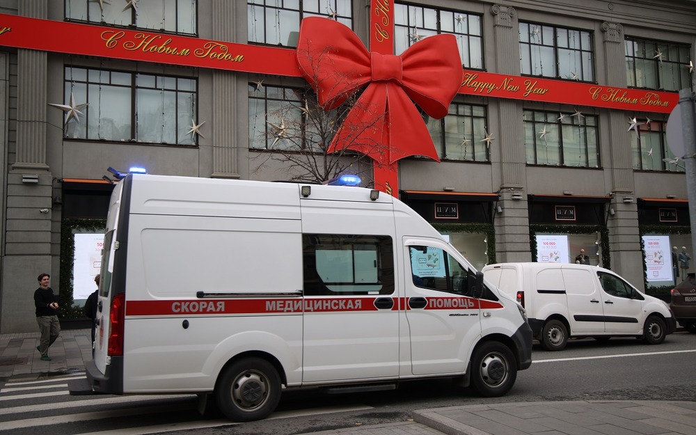 Уступил скорой - получил штраф. В Госдуме усмотрели несправедливость