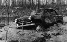 Москвич-410 на бездорожье испытывали серьезно.