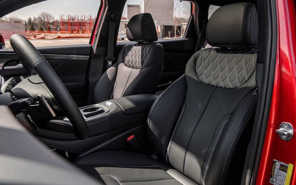 Интерьер Hyundai Santa Fe