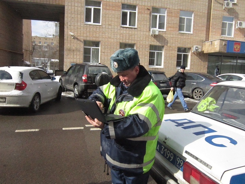 Инспекторов ГИБДД вооружили планшетными компьютерами