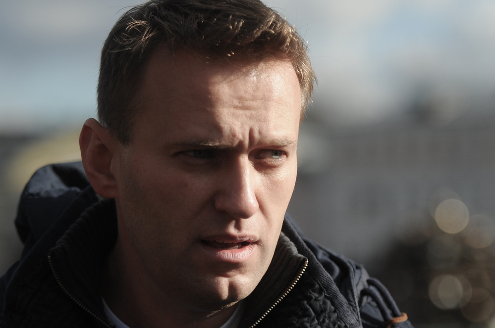 Власти рассмотрят инициативу Навального о чиновничьих авто 