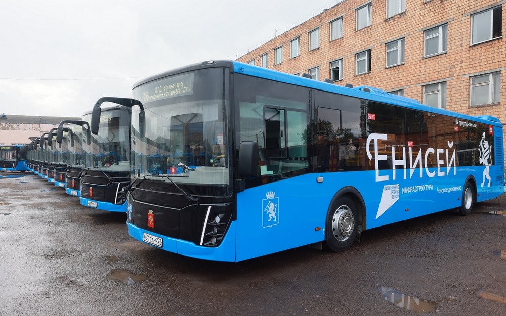 В Красноярск отправили 100 новых автобусов ЛиАЗ