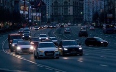Вот это контраст: какие машины покупают в Москве, а какие - в регионах