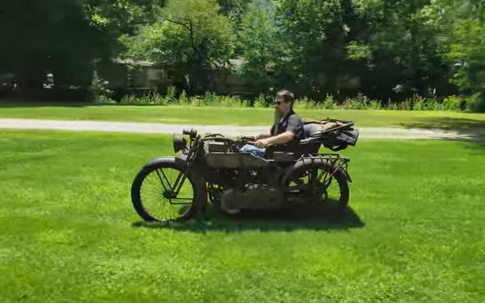 Harley-Davidson - не только чоперы, но и странные мотоколяски