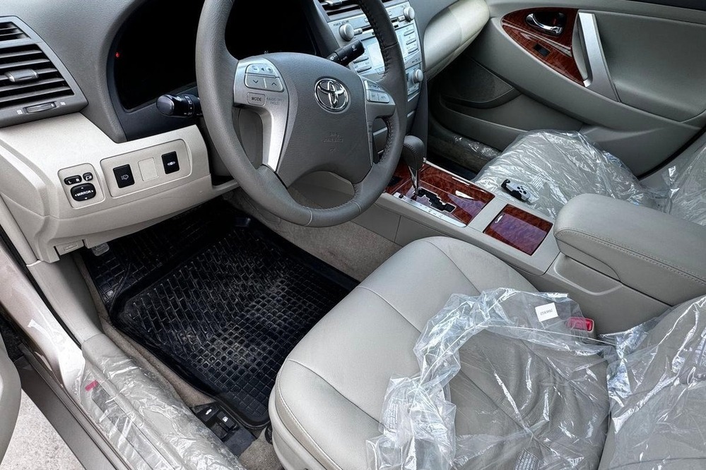 Toyota Camry 2008 года
