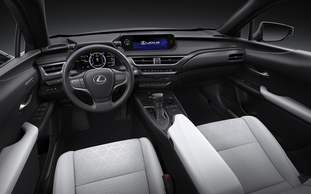 Интерьер Lexus UX